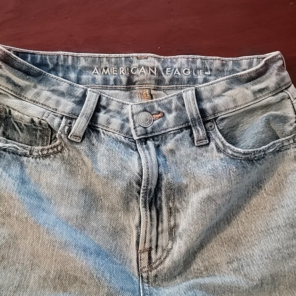 Jeanz - Picture 2 of 4